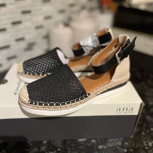 A.N.A. Women's Carrie Wedge Sandals, Black, Size 6.5 NWT